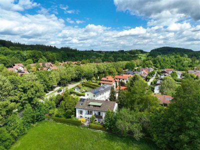 Starnberg: Sonnige, freie 2-Zi. DG Whg mit Blk, Schwedenofen, Bergblick