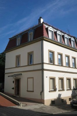 Schöne Zweizimmer-Dachgeschosswohnung in Bestlage Berggebiet