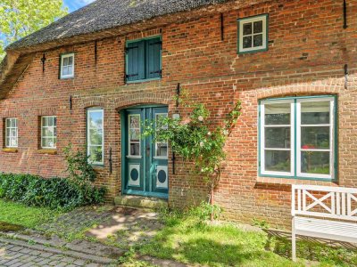 Historische Rarität unter Reet - Koldenbüttel