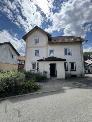 Ländlicher Charme trifft auf großes Potenzial – Bauernhaus mit Scheune und Garten
