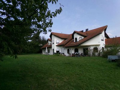 Traumvilla für die ganze Familie - Ein Paradies mit großzügigem Anwesen