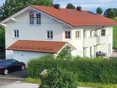 Geräumige, 6-Zimmer-Doppelhaushälfte mit Garten in ruhiger Lage in Münsing