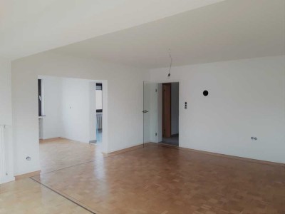 Helle 2 ZKB Whg. Top Lage direkt am Petersberg nach Renovierung