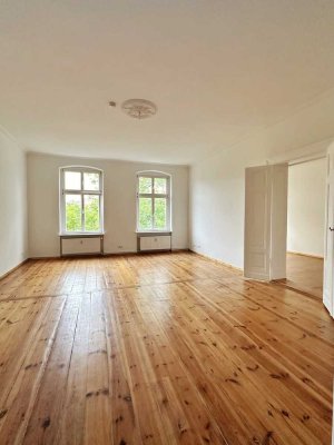 4-Zimmerwohnung plus noch ein Raum für eine Wohnküche im Herzen des begehrten Prenzlauer Bergs!