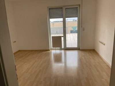 2-Zimmer-Wohnung mit Einbauküche und Balkon