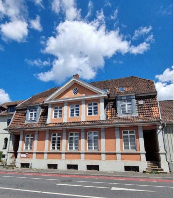 Stadt-Villa in prominenter Innenstadtlage, teilvermietet, entkernte  Flächen, DENKMALSCHUTZ AfA