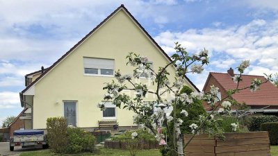 ***Preisreduzierung - Mehrfamilienhaus mit großem Garten in bester Lage***