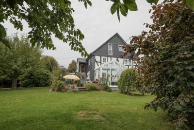 "Nach Hause finden: Gemütliches Fachwerkhaus auf großem Grundstück für´s Familienglück".
