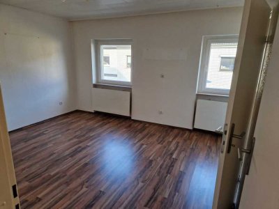 Attraktive 2,5-Zimmer-Maisonette-Wohnung mit Balkon in Gladbeck