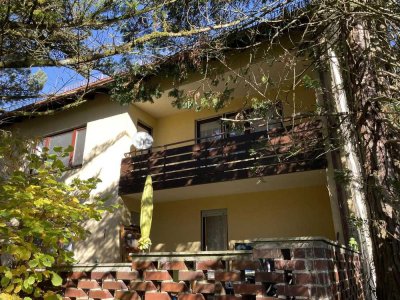 Schöne 80qm Wohnung mit Balkon