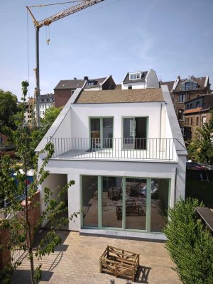 Exklusives 4-Zimmer-Einfamilienhaus mit luxuriöser Innenausstattung in Köln Mülheim
