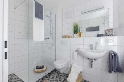 WG sucht Mitbewohner im Studentenwohnheim Stay + Study