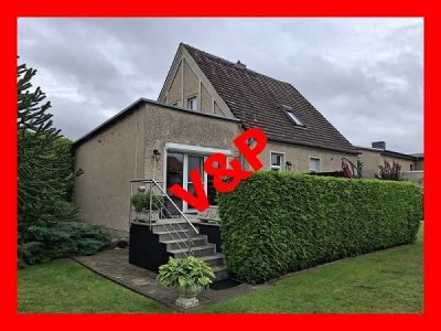 Bezugsfertiges EFH mit großer Scheune in Burg!
