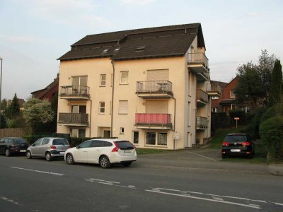 In Uni-Nähe: Apartment mit Terrasse ab 1. Dezember