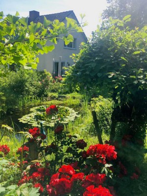 Schönes, großes Einfamilienhaus in sonniger, ruhiger Wohnlage - zentrumsnah