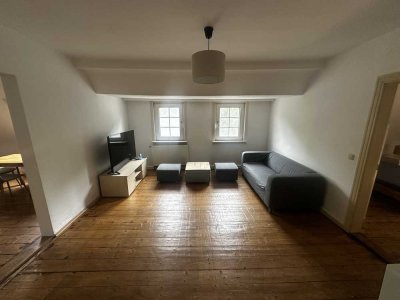 Pauschalmiete; Helle 2-Zimmer Dachgeschosswohnung in Offenbach Bieber