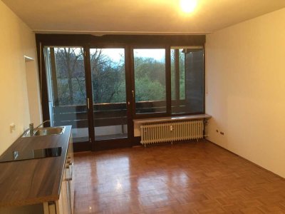 Charmante 1,5-Zimmer Wohnung im 3. OG in Landshut-West