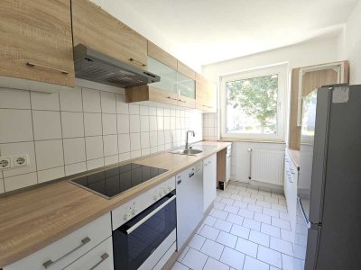 Schöne helle 3 Zimmer Wohnung in der Jasperallee mit Balkon und EBK