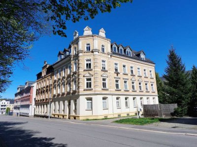 Tolle Maisonette mit offener Küche & Stellplatz in Bernsdorf gesucht?