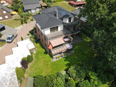 Modernes Penthouse mit Dachterrasse, Kamin & Carports – Wohnen in Bestlage von Trittau