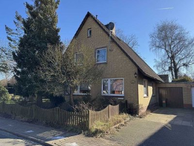 Solides Einfamilienhaus in Heide in ruhiger zentrale Lage