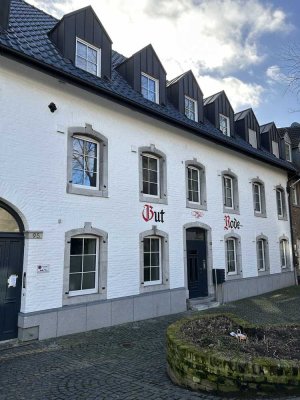 Attraktive 2-Zimmer-Wohnung mit luxuriöser Innenausstattung in Herzogenrath