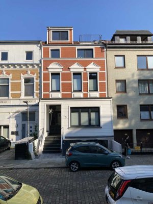 Charmante Maisonette-Wohnung mit Einbauküche im Flüsseviertel der  Bremer Neustadt