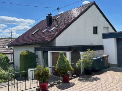 Notzingen: Zweifamilienhaus mit Einliegerwohnung in TOP Lage!