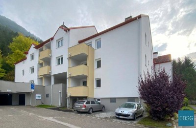 3-Zimmerwohnung im 1.OG mit Loggia