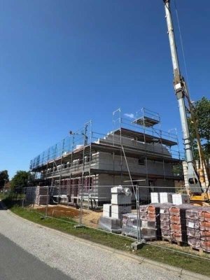 Neubau eines Mittelreihenhauses mit Grundstück für Familien, inkl. hochwertiger Einbauküche