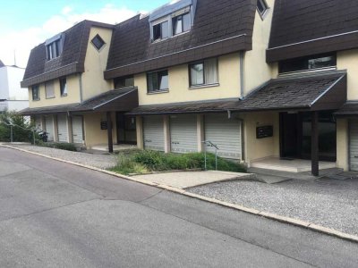 2-Zimmer-EG-Wohnung mit Balkon und EBK in Reutlingen