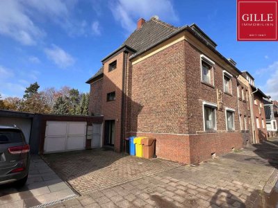 Gepflegtes Ein,-Zwei- oder Mehrgenerationenhaus mit Garage, Stellplatz und Garten