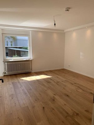 lichtdurchflutete 2-Zi. Whg. mit Küche & Balkon