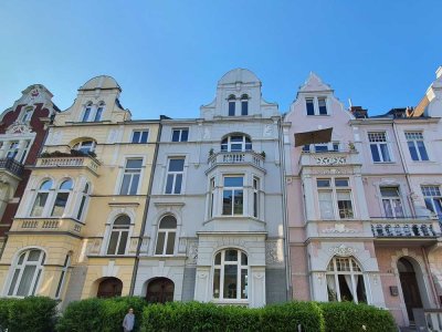 Sanierte 2-Zimmer-Wohnung mit Einbauküche in Bonn