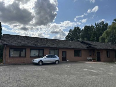 Bungalow mit großem Grundstück und großer Lagerhalle mitten in Dahlenburg, hier ist vieles möglich !