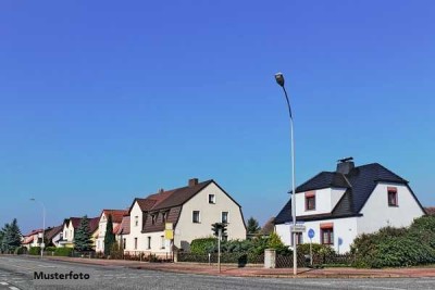 2-Familienhaus, Garten und Doppelgarage