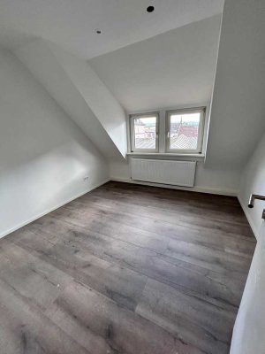 frisch sanierte 2 Zi Wohnung nähe Hochschule & Westpfalzklinikum