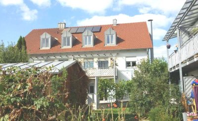 Helle 3-Zi-Whg. von Privat zum 1.9. oder 15.9.