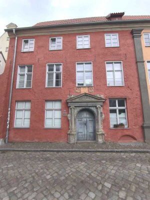 Sehr hohe Nachfrage! Altstadtflair trifft Moderne – 2 Zimmer zum Wohlfühlen