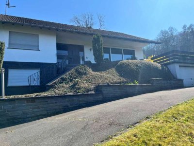 Attraktives Einfamilienhaus im Grünen in bevorzugter Lage von Engelskirchen-Ründeroth