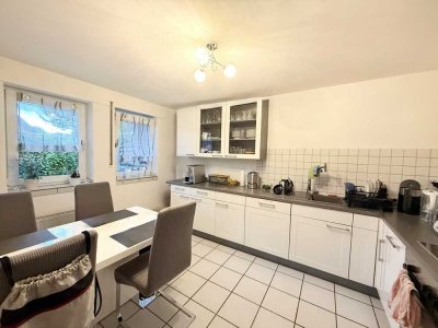 Attraktive 2-Zimmer-Wohnung mit Terrasse, Gartenanteil und Garage in ruhiger Lage