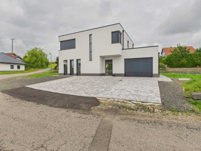 Stadtvilla im modernen Design zu verkaufen!