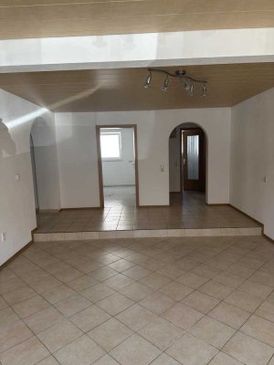 Flexible 3,5-ZKB Wohnung – auch ideal als 2-ZKB mit separatem Büro
