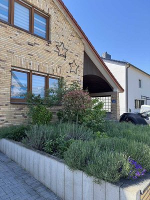 Großes EFH freistehend mit Einliegerwohnung