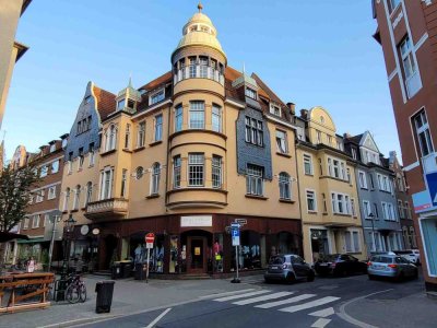 Charmante sanierte 3-Zimmer Altbau-Wohnung im 2. OG in Düsseldorf-Benrath