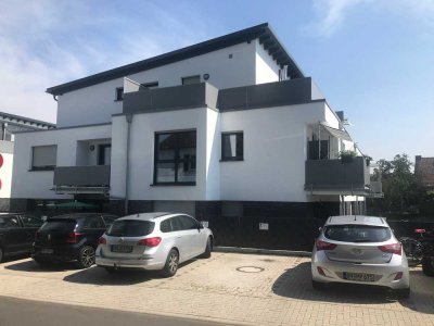 Neuwertige 3-Zimmer EG-Wohnung mit Terrasse in Langerwehe