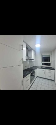Helle 2-Zimmer-Wohnung mit Balkon und Garage in Bönnigheim