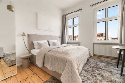 Helles Zimmer in moderner 5-Zimmer-Wohnung in Friedrichshain - voll möbliert