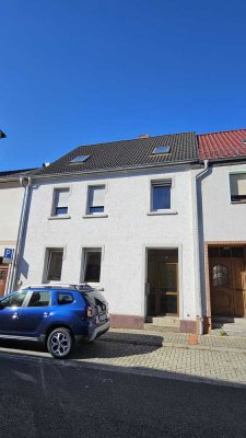 Preis VB! Großes Haus mit Garten und Keller in ruhiger Lage!