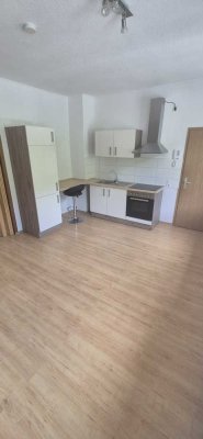 Ruhige und helle 1 Zimmer Wohnung mit Wohnküche 32qm Treppenlift